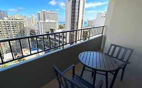 Royal Kuhio 1606 - Spacious Studio With Diamond Head City Views In The Heart Of Waikiki!