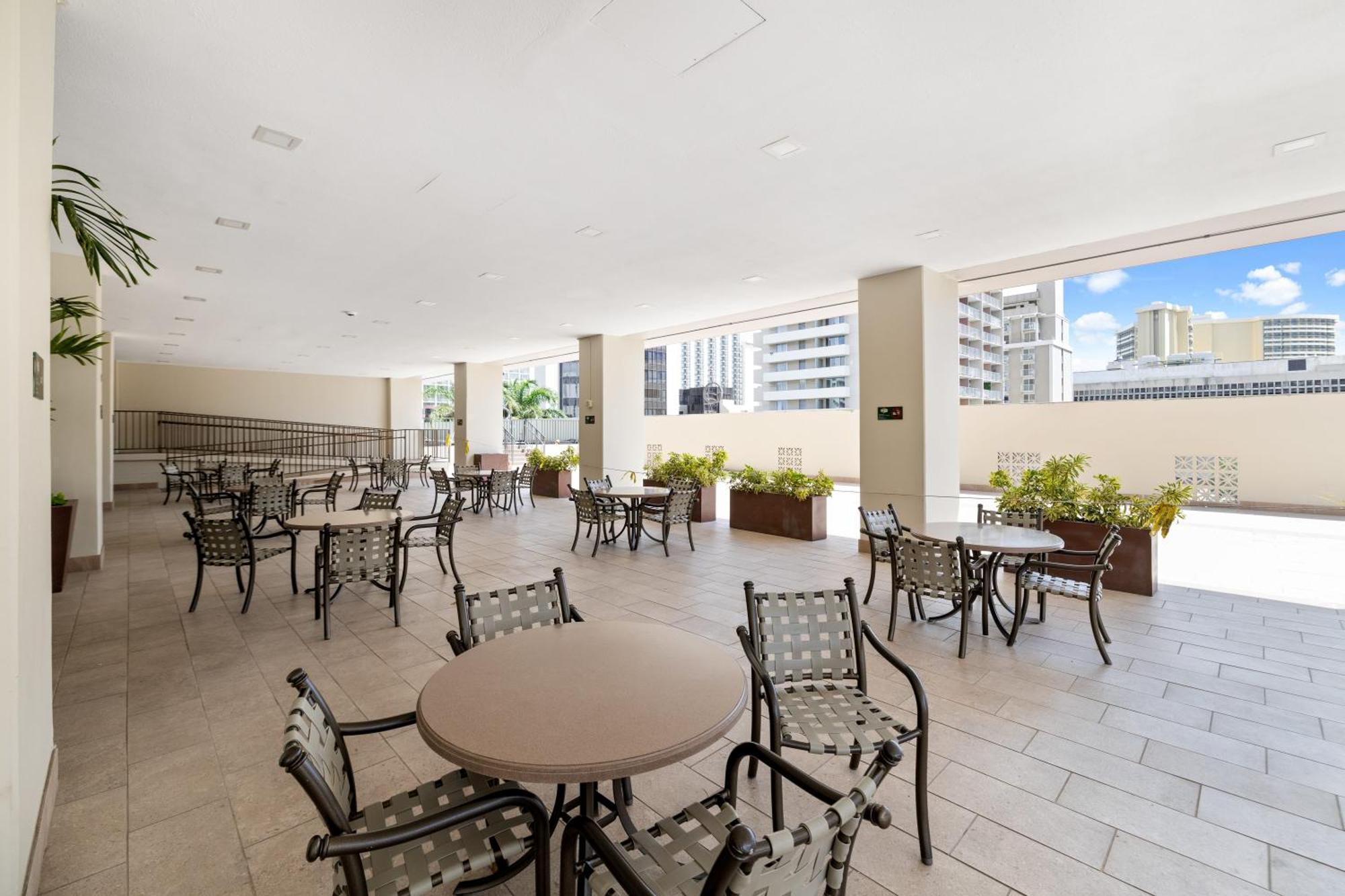 Royal Kuhio 1606 - Spacious Studio With Diamond Head City Views In The Heart Of Waikiki! Honolulu Exterior photo